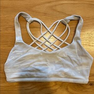 Lululemon Free To Be Bra (Wild) Bra - White Camo